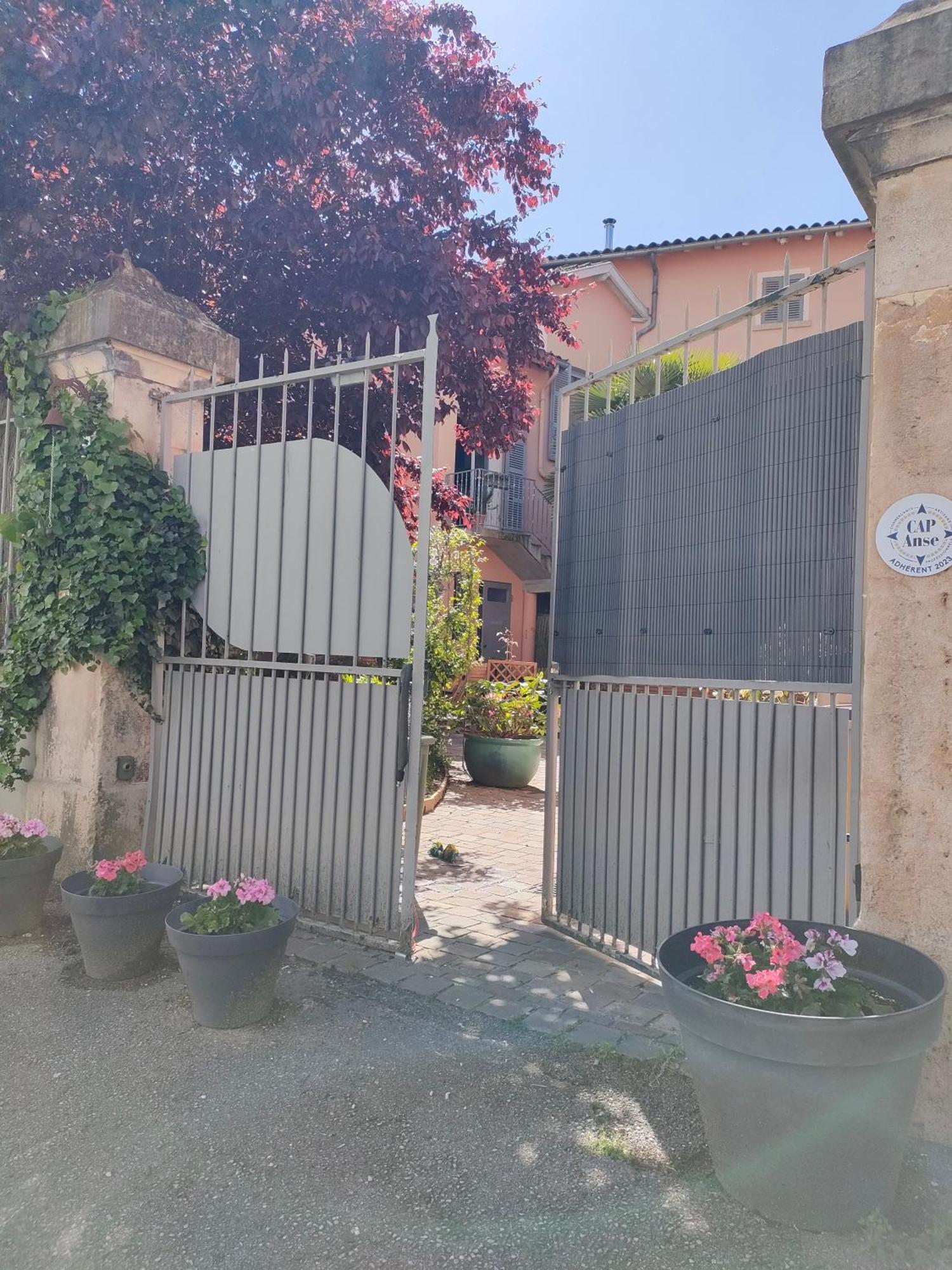 La Chamade En Beaujolais Bed & Breakfast Anse Ngoại thất bức ảnh